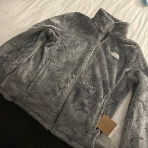 NWT THE NORTH FACE FUZZY JACKET SIZE M